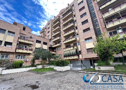 Foto Appartamento in Via Quirino Majorana, Roma di 135 m² con 4 locali