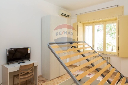 Foto Appartamento in Via Salvatore Paola, Catania di 84 m² con 4 locali