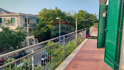 Foto Appartamento in via Delle Sirene, Palermo di 92 m² con 3 locali