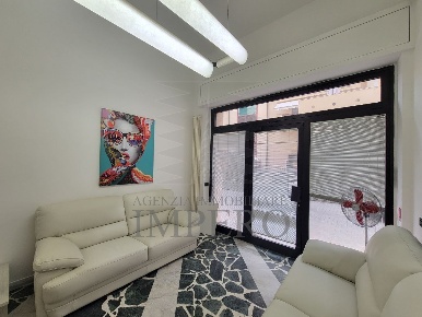 Foto Appartamento in Via Vittorio Veneto 13, Bordighera di 67 m² in vendita