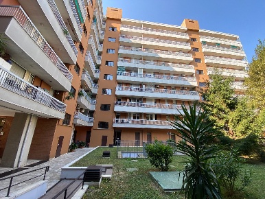 Foto Appartamento a Ferrara di 110 m² con 6 locali in affitto