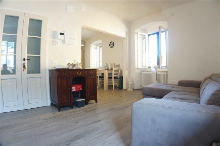 Foto Appartamento a Massa di 65 m² con 3 locali in vendita