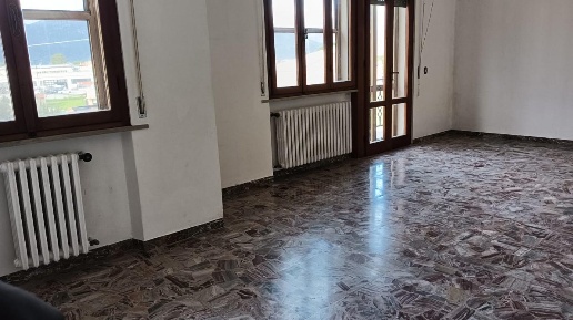 Foto Villa bifamiliare a San Giuliano Terme di 229 m² con 6 locali