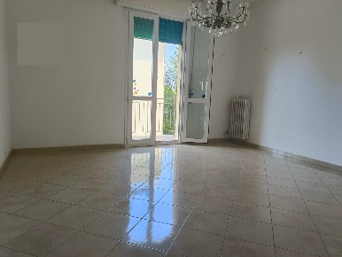 Foto Appartamento a Livorno di 98 m² con 5 locali in vendita