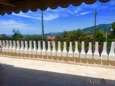 Foto Appartamento a Massa di 140 m² con 4 locali in vendita