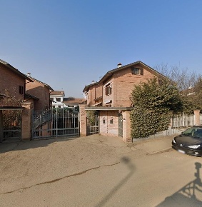 Foto Villa bifamiliare a Rivalta di Torino di 309 m² con 5 locali