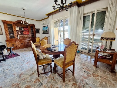 Foto Appartamento a Pisa di 145 m² con 6 locali in vendita