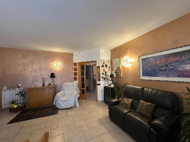 Foto Appartamento a Campiglia Marittima Venturina di 100 m² con 5 locali