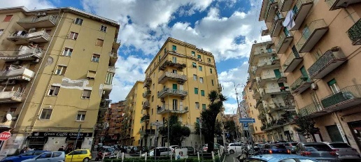 Foto Appartamento in Piazzetta Felice Tafuri 12, Salerno Torrione di 105 m²