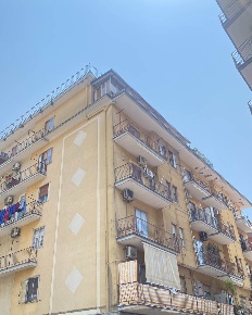 Foto Appartamento in Via Cristoforo Capone 9, Salerno di 110 m² in vendita
