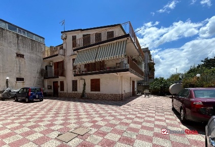 Foto Appartamento in via vico palermo, Gioiosa Marea di 110 m² con 4 locali