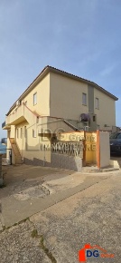 Foto Appartamento a Balestrate di 90 m² con 3 locali in vendita
