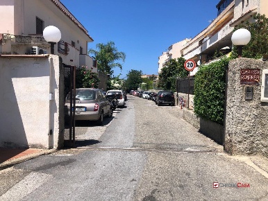 Foto Villa a schiera in Rometta Mare, Rometta di 150 m² con 6 locali