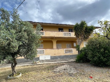 Foto Villa unifamiliare in Contrada Tegani, Montebello Jonico di 400 m²