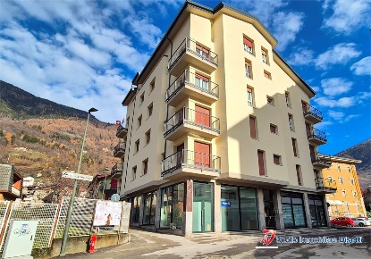 Foto Appartamento in Via G. Treboldi, Edolo di 70 m² con 3 locali