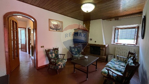Foto Appartamento a Bagni di Lucca di 100 m² con 5 locali in affitto