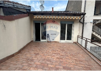 Foto Appartamento in Via Antonietta Castagna, Viggiù in vendita