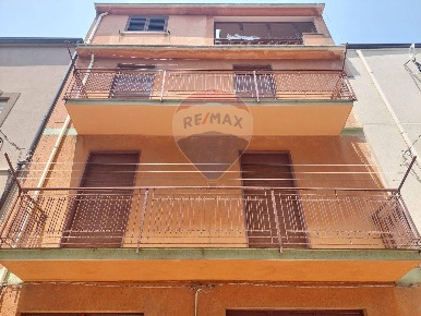 Foto Appartamento in Via Cristoforo colombo, Lercara Friddi di 85 m²