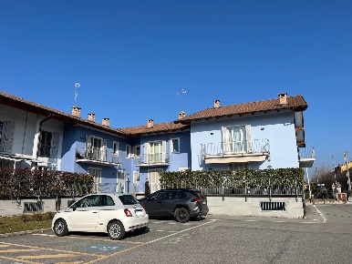 Foto Appartamento in VIALE VITTORIO VENETO, Carrù di 99 m² con 3 locali