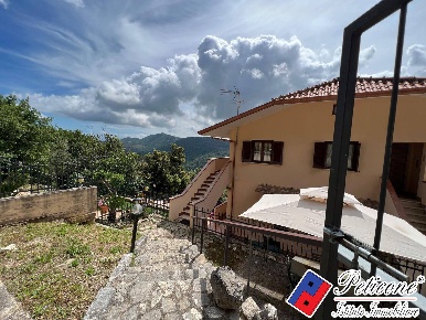 Foto Appartamento in Via case sparse, Lenola di 58 m² con 3 locali