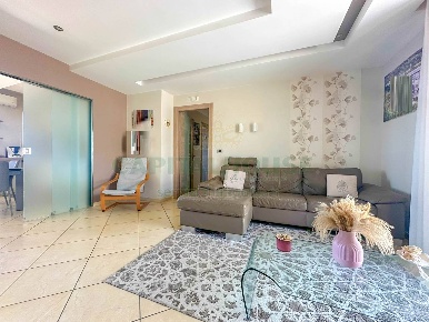 Foto Appartamento a San Tammaro di 100 m² con 4 locali in vendita