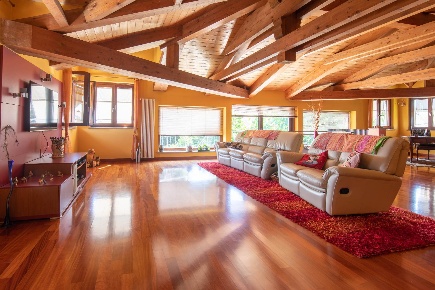 Foto Villa singola in Via del Temo, Cambiano di 272 m² con 10 locali