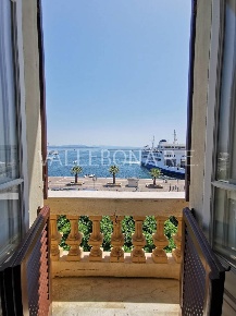 Foto Appartamento in Corso Cavour, Carloforte di 220 m² con 5 locali