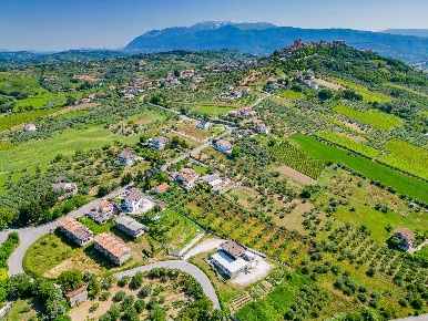 Foto Villa a schiera in contrada canale, Bucchianico di 110 m² con 5 locali