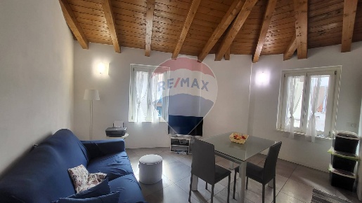 Foto Appartamento in via Contrada Grande, Casnate con Bernate in vendita