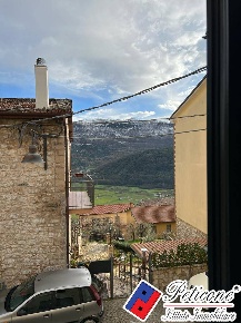 Foto Appartamento in Via Lago, Lenola di 44 m² con 3 locali in vendita