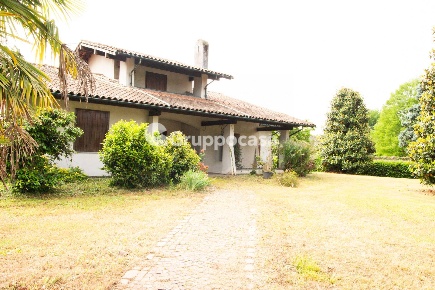 Foto Villa unifamiliare in Matteotti, Robecchetto con Induno di 269 m²