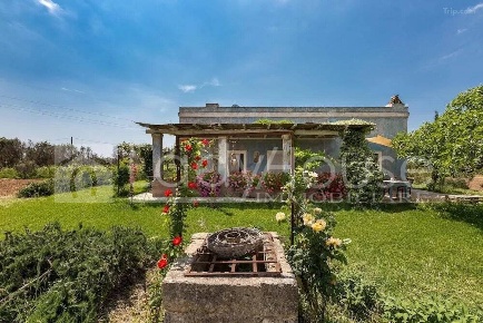 Foto Villa unifamiliare in Contrada Anguri, Melissano di 90 m² con 4 locali