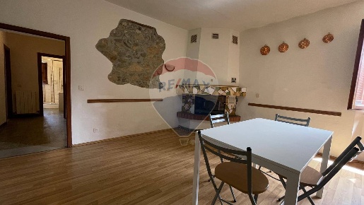 Foto Appartamento a Bagni di Lucca di 95 m² con 5 locali in affitto