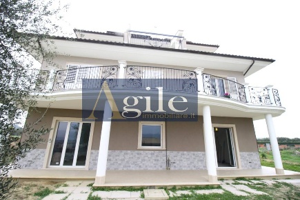 Foto Villa unifamiliare in Contrada Carpineto, Monsampolo del Tronto