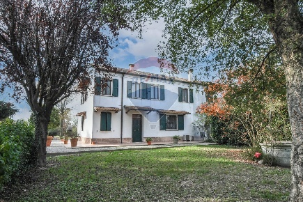 Foto Villa unifamiliare in Strada Coramina, Ostellato di 204 m² in vendita