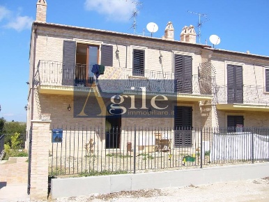 Foto Villa unifamiliare in CONTRADA PETRELLA, Ripatransone di 225 m²