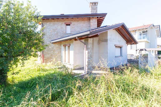 casa indipendente in vendita a Verderio in zona Verderio Superiore