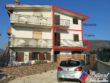 Foto Appartamento in Via Fratelli Roselli, Lenola di 148 m² con 3 locali