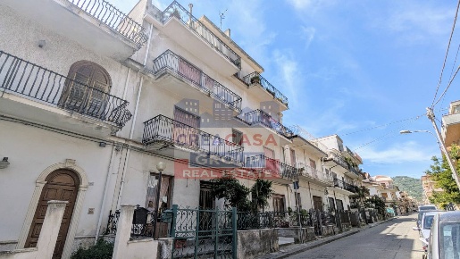 Foto Appartamento in via g. Garibaldi, Calatabiano di 125 m² con 5 locali