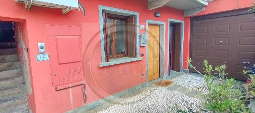 Foto Appartamento in via S. Antonino, Cavaria con Premezzo di 81 m²