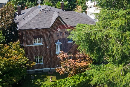 Foto Villa singola a Albizzate di 320 m² con 13 locali in vendita