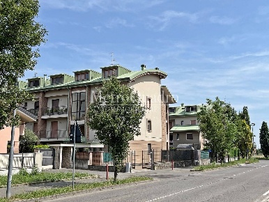 Foto Appartamento in VIA XXV APRILE, Mezzago di 88 m² con 3 locali