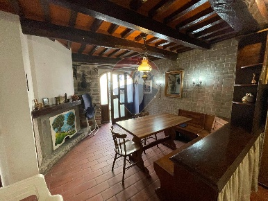 Foto Appartamento in Via del Pozzetto Casabasciana, Bagni di Lucca