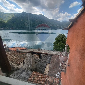 Foto Appartamento in Vicolo lealtà, Porlezza di 132 m² con 3 locali