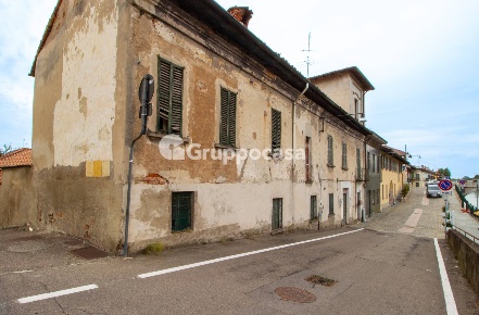 Foto Appartamento in via Giulini, Boffalora sopra Ticino di 450 m²