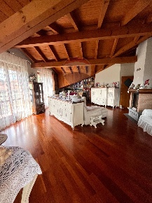 Foto Villa singola in Via Fratelli Bandiera, Vanzaghello in vendita