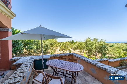 Foto Appartamento in via santa cruzi, Valledoria di 77 m² con 3 locali