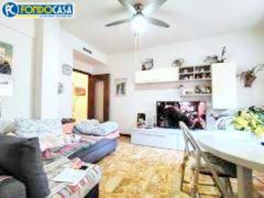 Foto Appartamento in Via Gentile, Albissola Marina di 117 m² con 4 locali