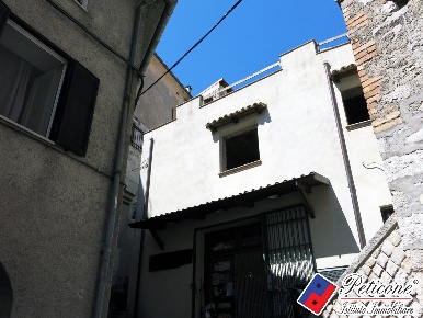 Foto Appartamento in Corso Vittorio Emanuele, Lenola di 60 m² con 3 locali