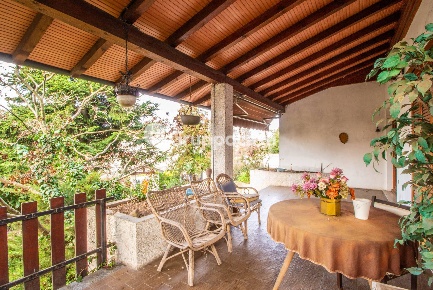 Foto Villa unifamiliare a Robecchetto con Induno di 270 m² con 5 locali